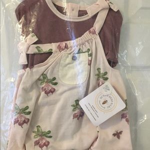 BNWT Burt’s bees 2 piece long sleeve set